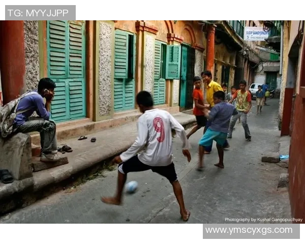 巴西街头足球明星的传奇故事与他们的梦想之路